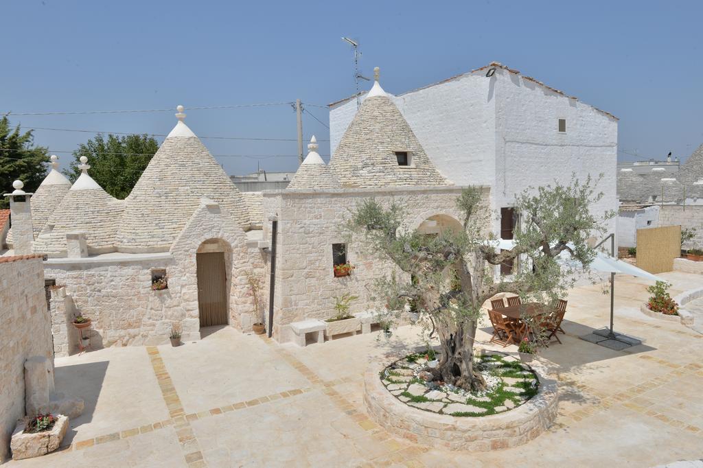 Truly Trulli Villa Alberobello Exteriör bild